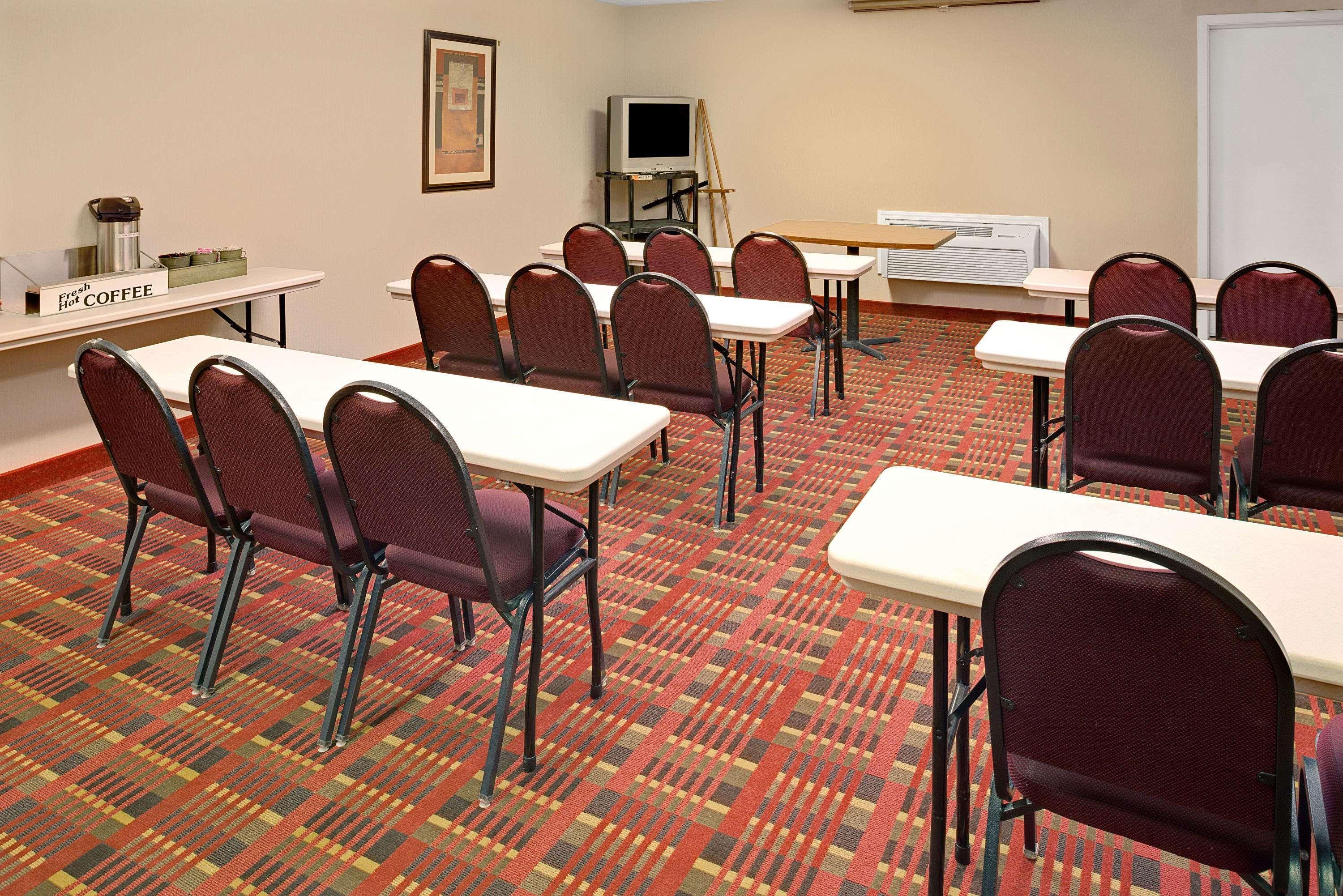 Hotel Ramada By Wyndham Spokane Valley
