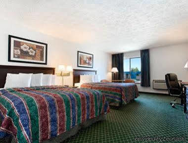 Hotel Ramada By Wyndham Spokane Valley